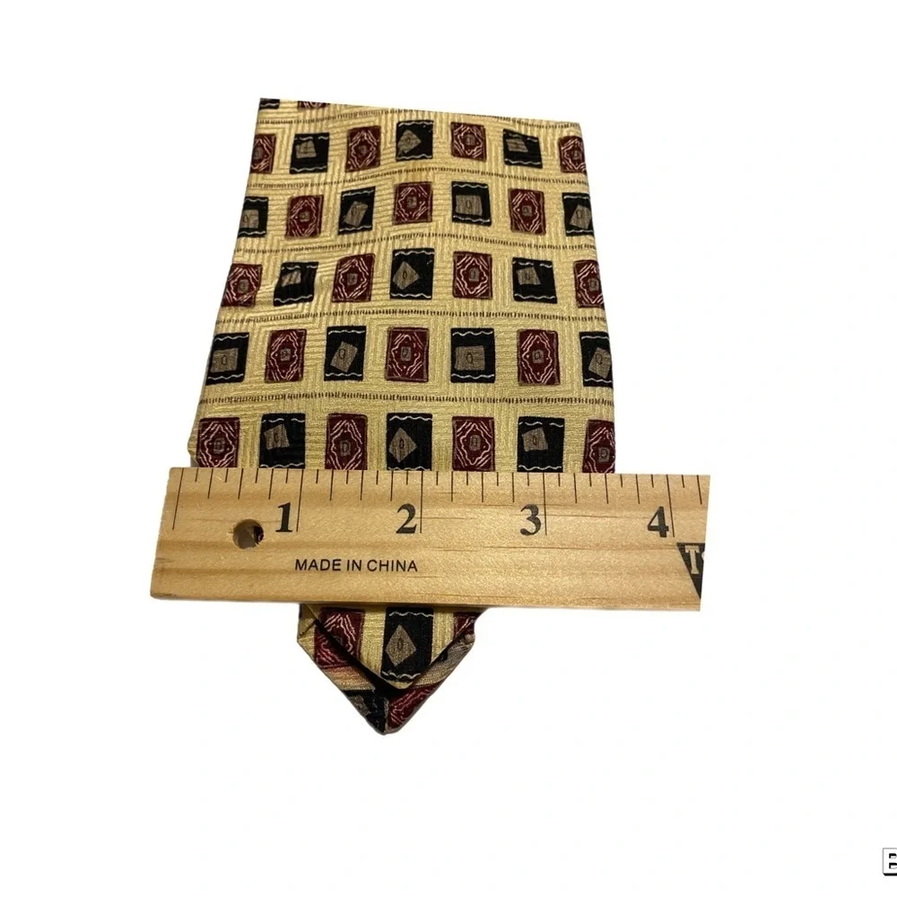 Umberto Bossi Tie Roma Milano Gold Black Red Geo Tip Bar Tac Hand Made 58 x 3.75